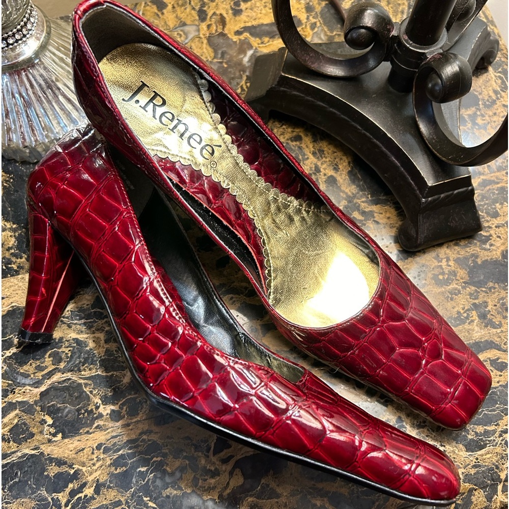 J. Renee Faux Alligator Pumps Patent Leather Heels